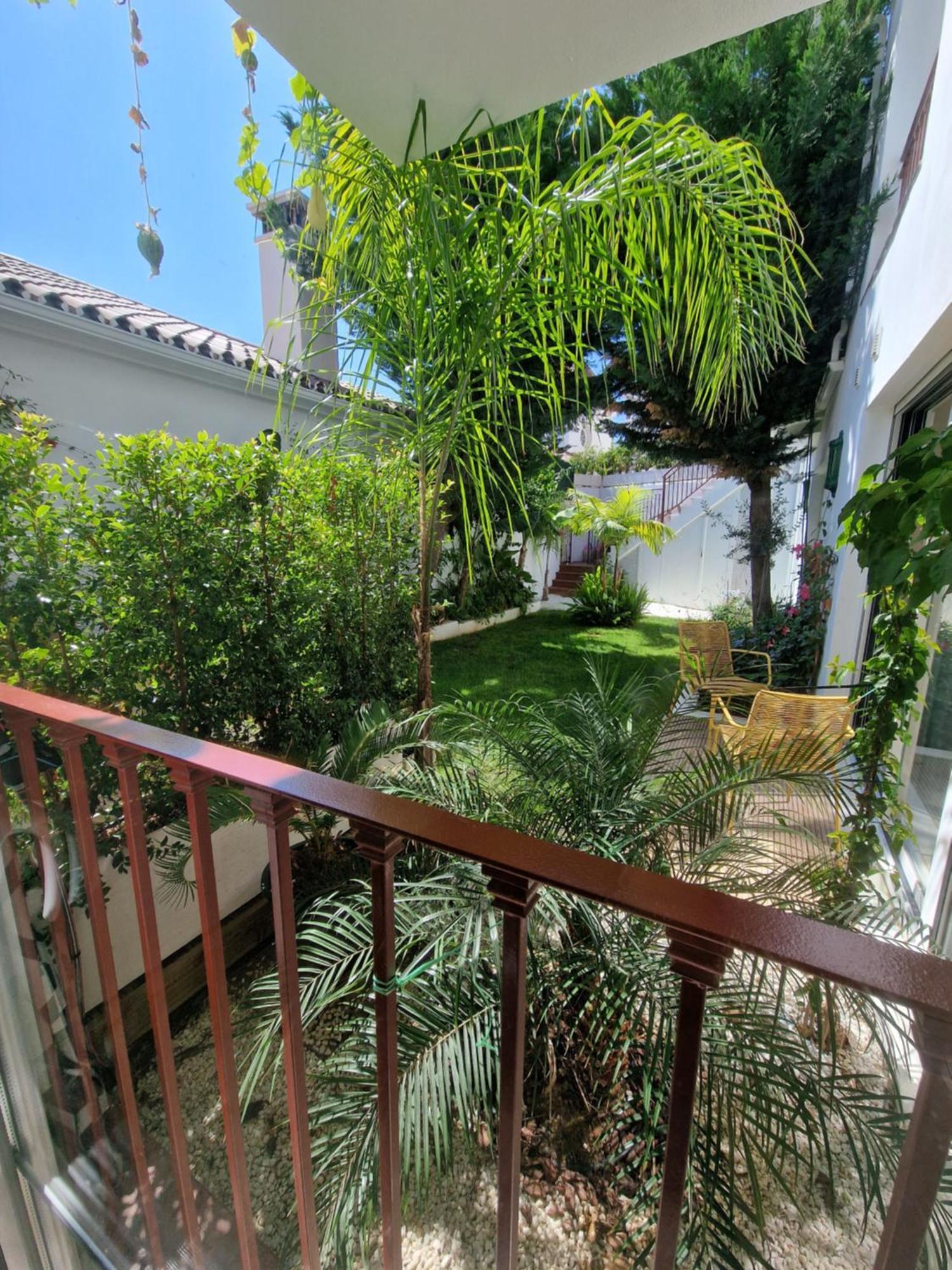 Sun & Palms - Cozy Flat In Quiet Neighbourhood With A Great Pool Area Apartment Malaga Exterior photo